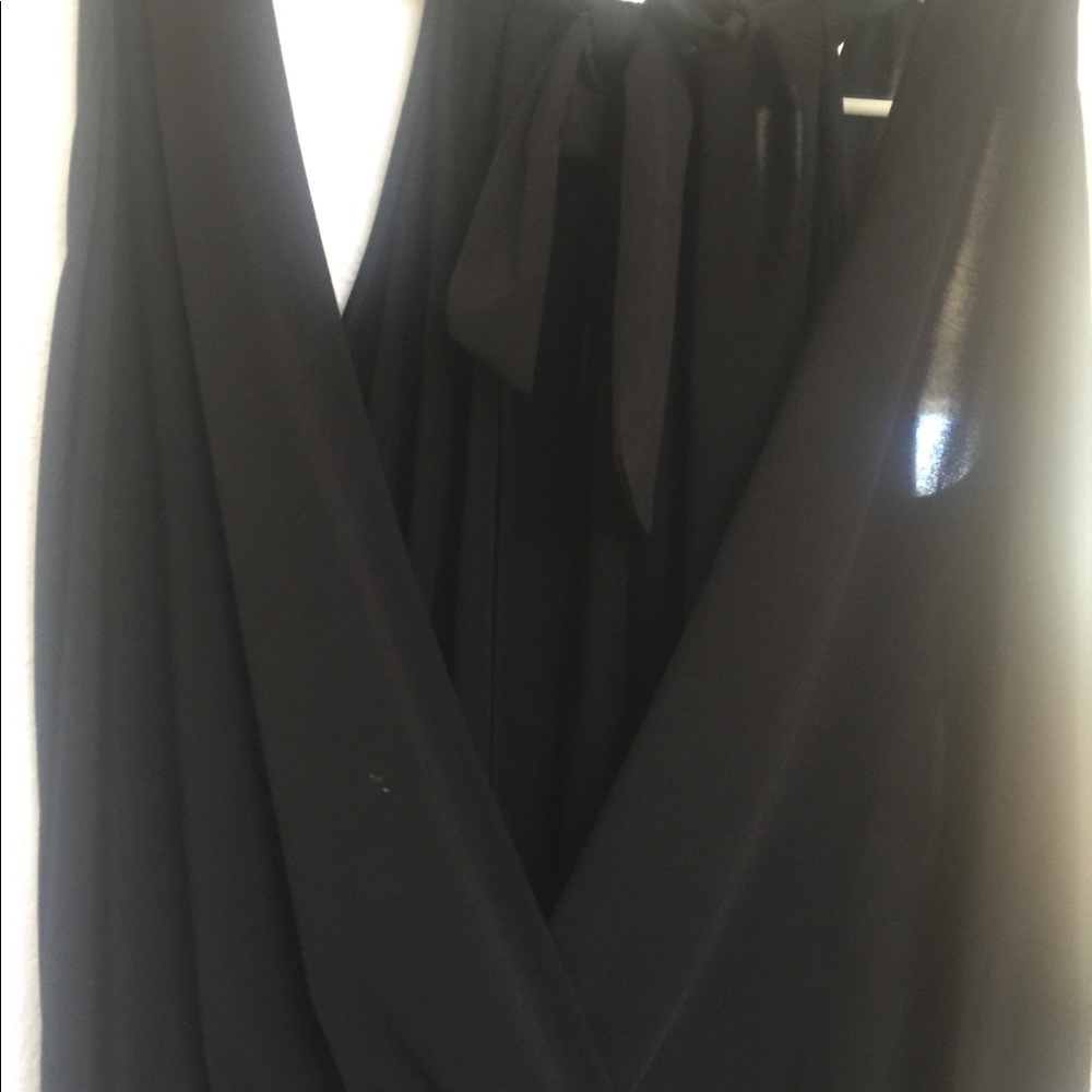 Backless Top - Picture 3 of 3
